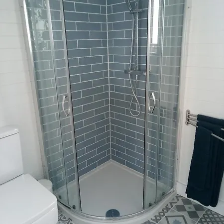 The Pod Unique & Stylish Luxury With Hot Tub * Swanlinbar