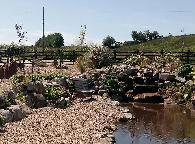 Apartament The Pod Unique & Stylish Luxury With Hot Tub Swanlinbar